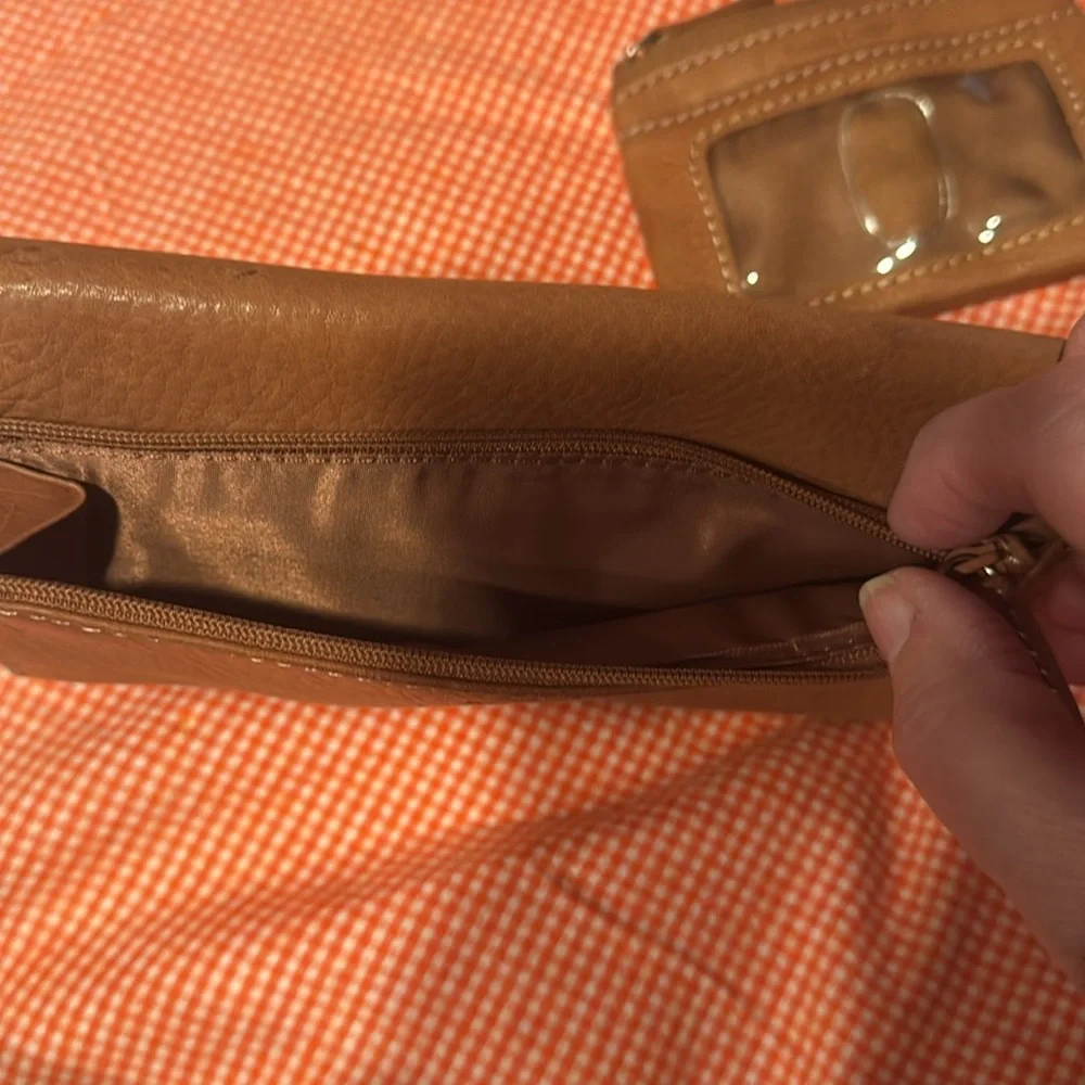 Fossil 2 Piece Wallet Set - Picture 4 of 5